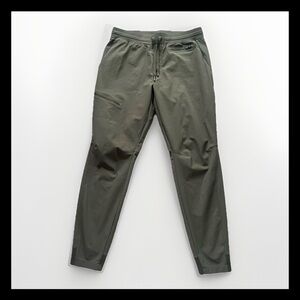 NOMATIC Outset Jogger Performance Pants Olive Green Zipper Pocket Mens M